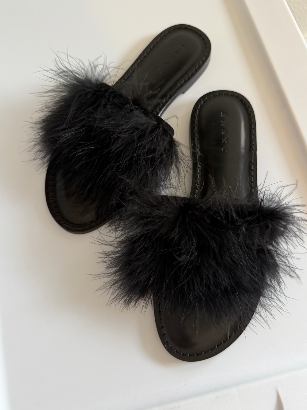 Amanu Ostrich Feather Slide Leather Sandal Size 9